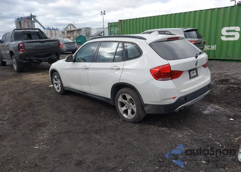 2014 BMW X1 Sdrive28I из США, поврежденный, VIN WBAVM1C57EVW53164